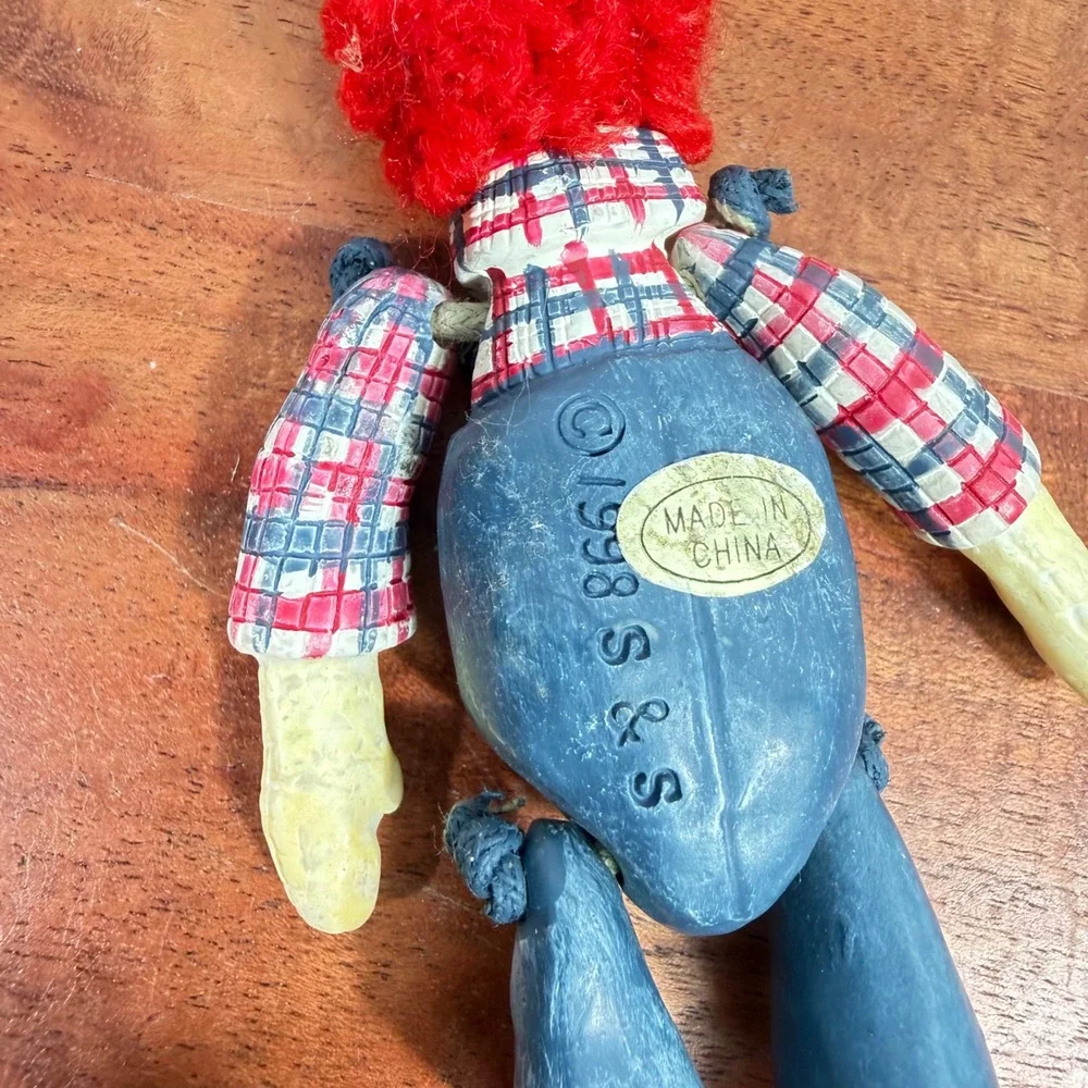 Vintage 1998 S&S Raggedy Andy Jointed Resin Christmas Ornament Red Yarn Hair‎